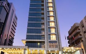 فندق رويال كونتيننتال